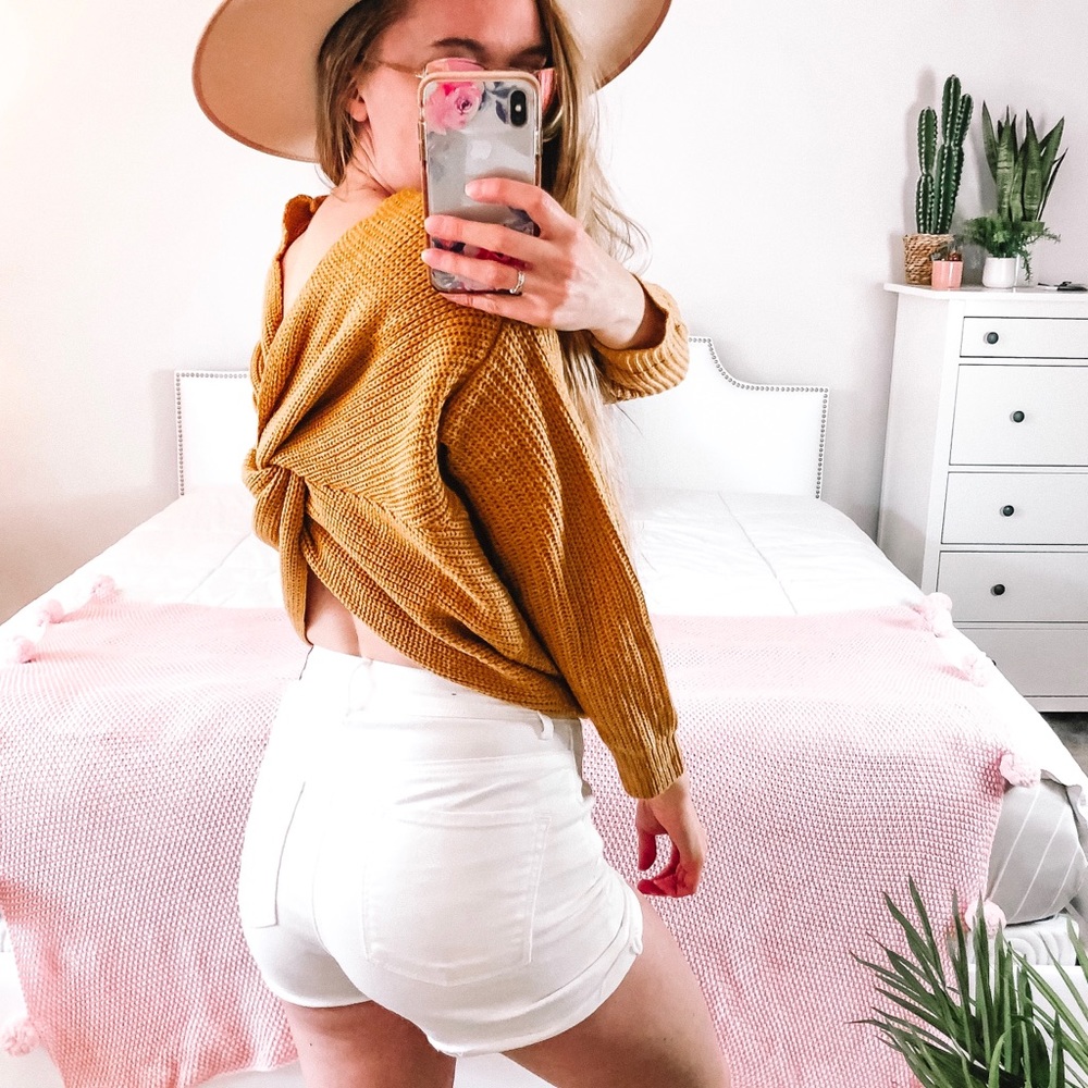 ❗️LAST ONE❗️Sexy Oversized Mustard Knit Knot Sweat - Picture 4 of 5